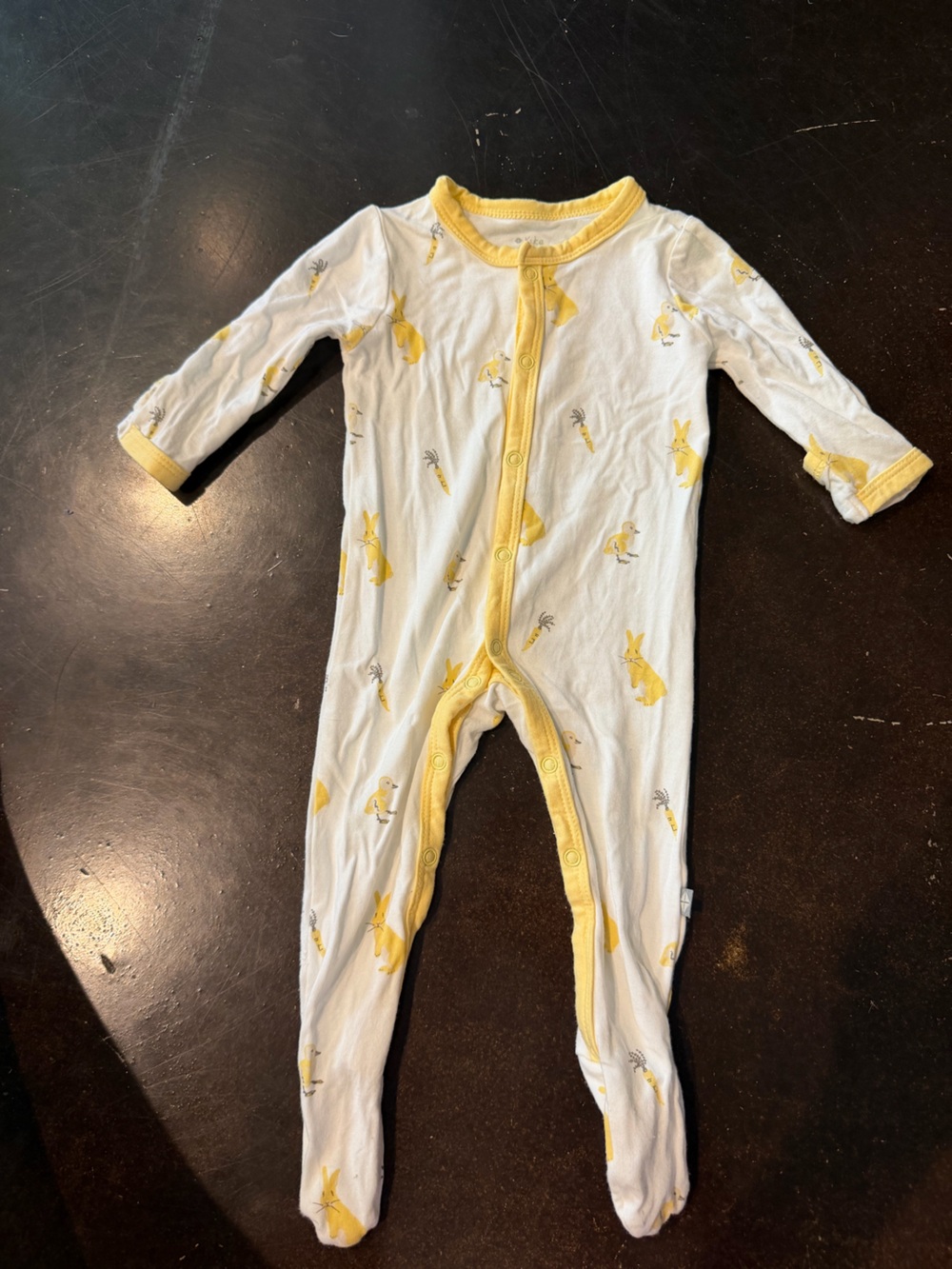 Kyte BABY White Footie with Yellow Animal Print